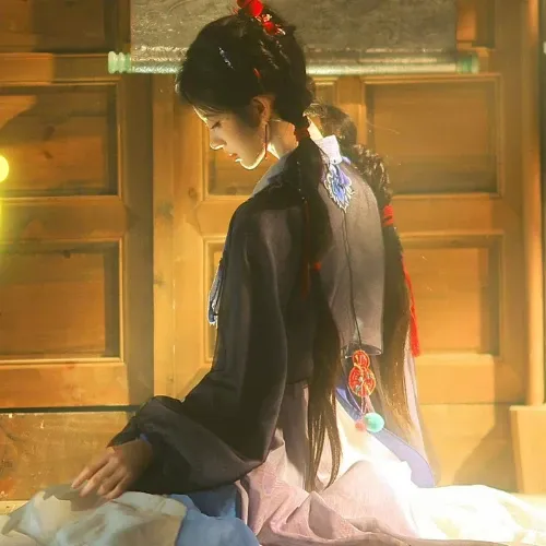 Latest photo of Ju Jingyi