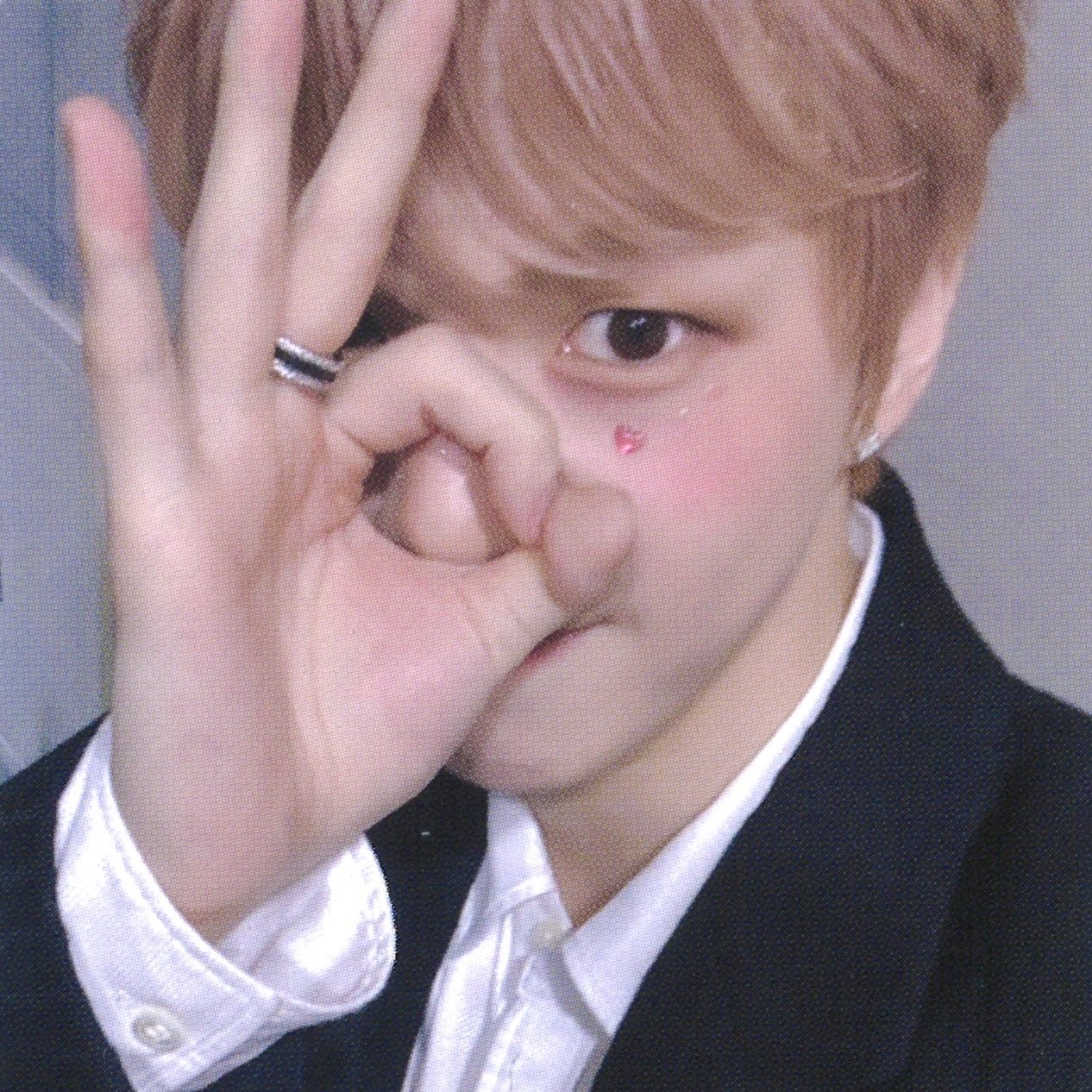 강다니엘의 비하인드 컷