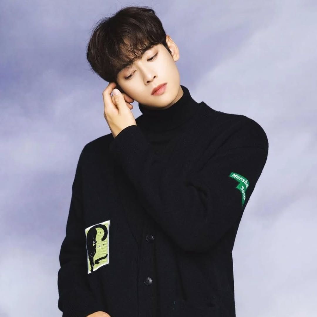 Latest photo of Eunwoo (ASTRO)