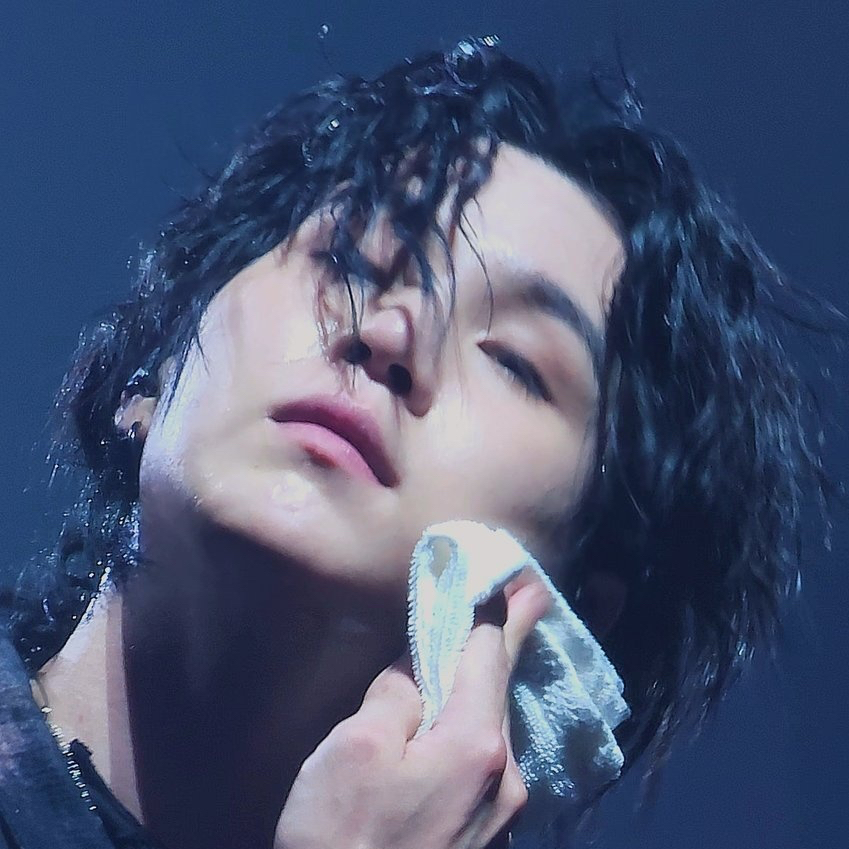 슈가 (방탄소년단)의 최신 사진