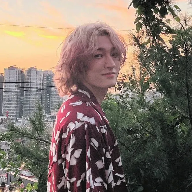 A moment captured by Junji (OnlyOneOf)'s fan