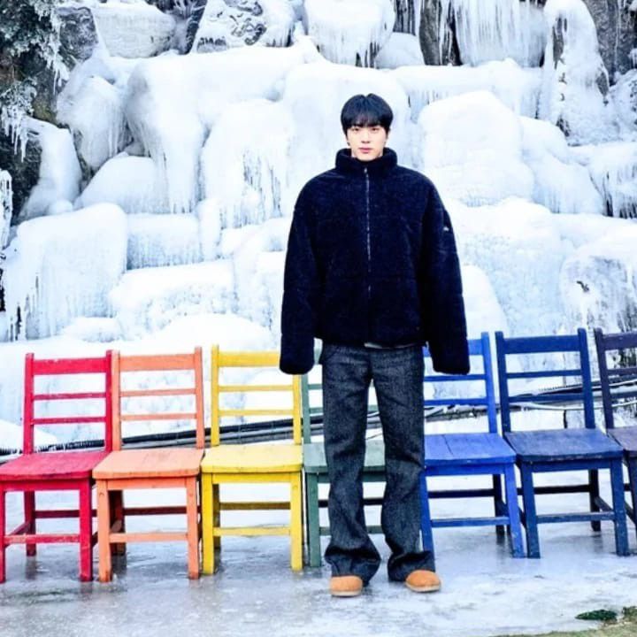 진 (방탄소년단) 최근 활동샷