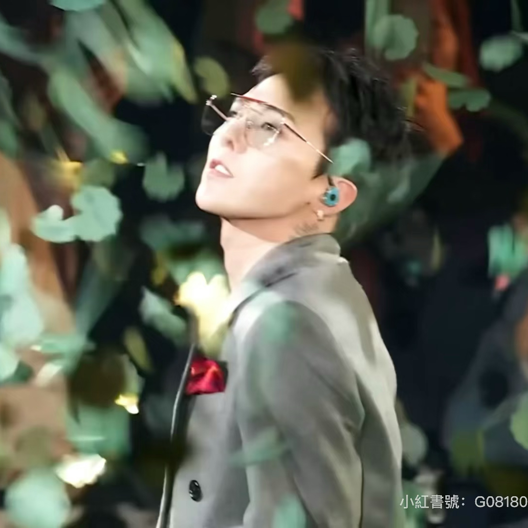 Latest photo of G-DRAGON (BIGBANG)