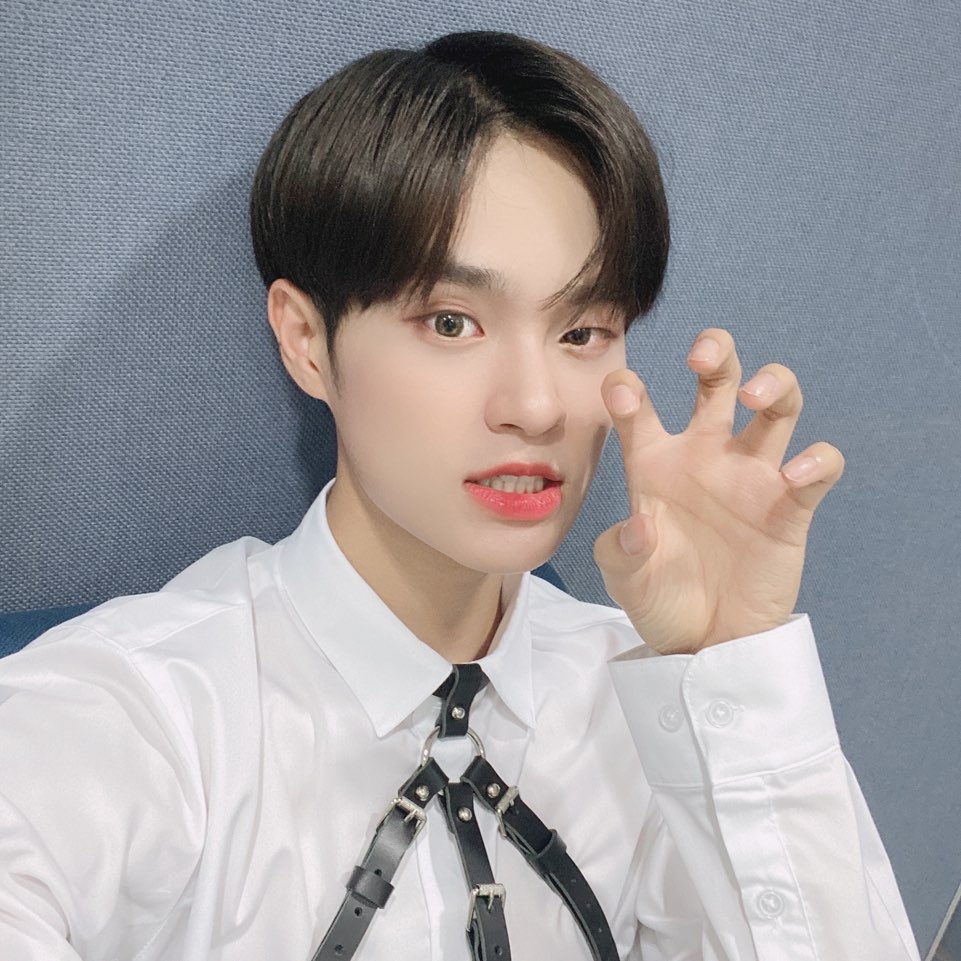 Latest photo of Lee Daehwi (AB6IX)