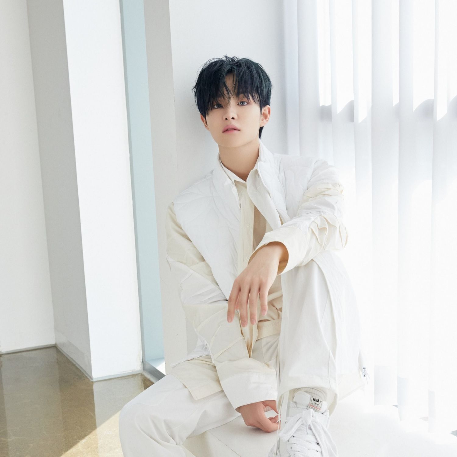 Recent activity shot of Jihoon (TREASURE)