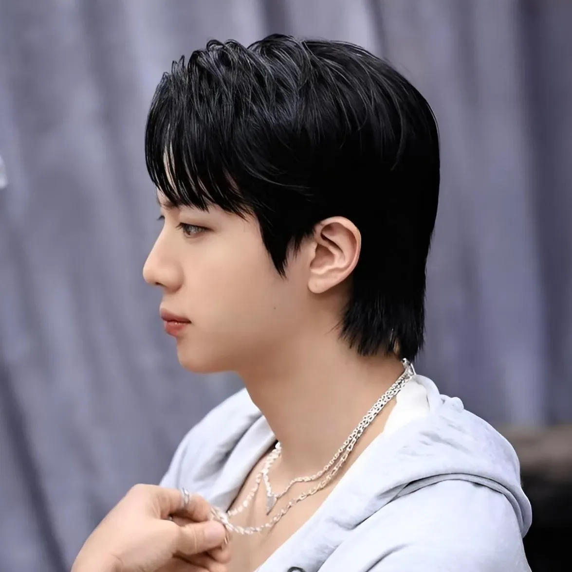 Foto terbaru Jin (BTS)