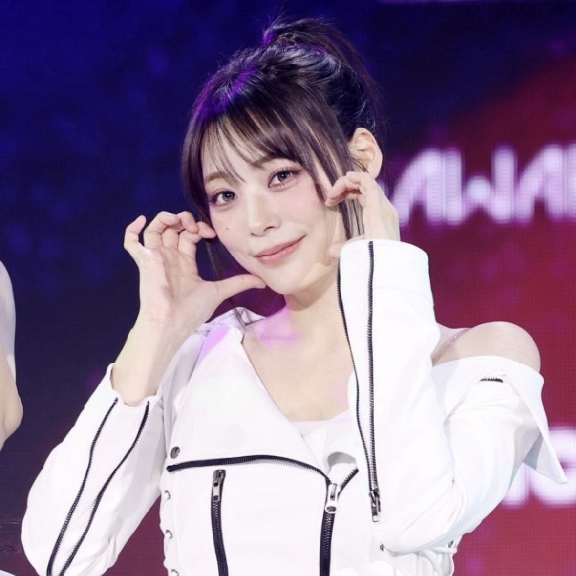 A moment captured by Siyeon (QWER)'s fan