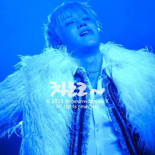 A moment captured by Jinjin (ASTRO)'s fan