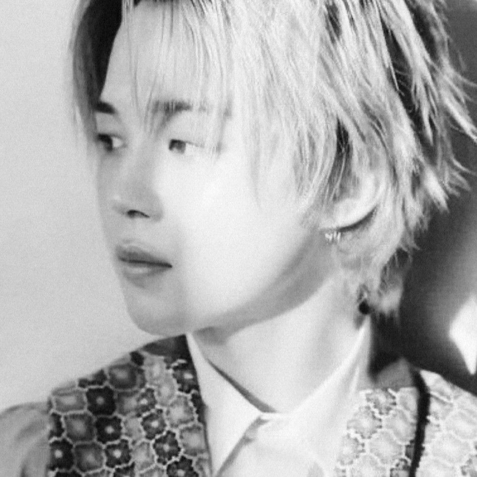 智旻 (防彈少年團)的最新活動照片