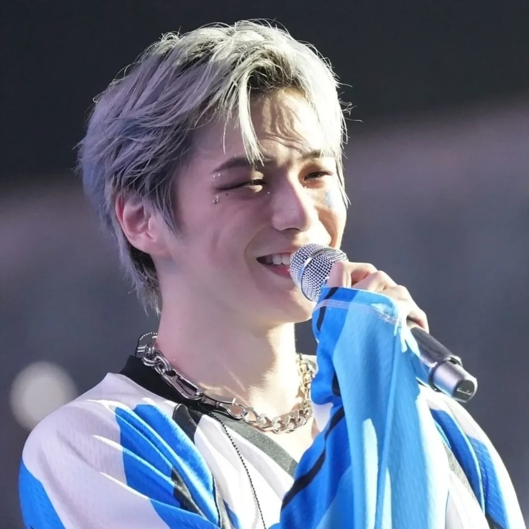 Recent activity shot of Kang Daniel