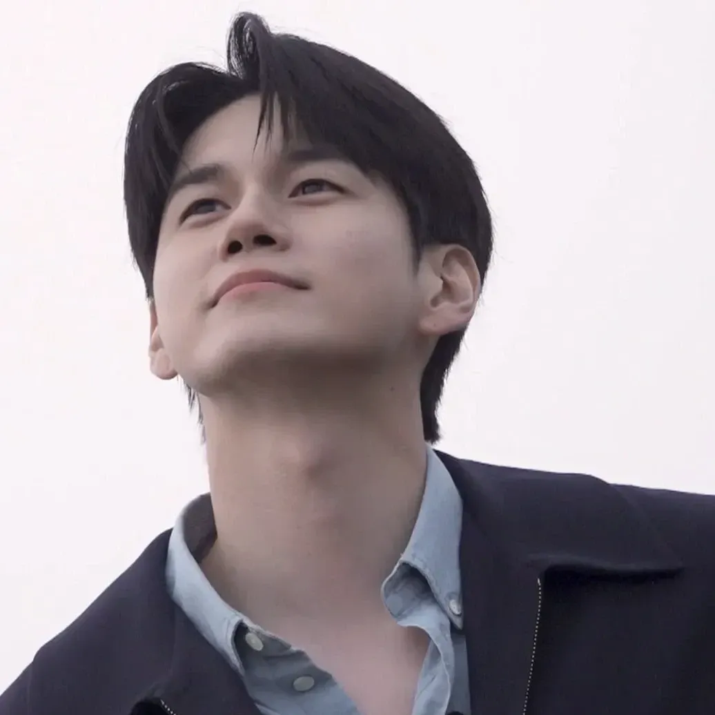 옹성우 최근 활동샷