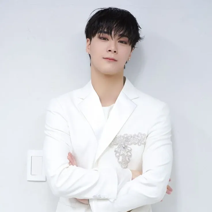 Latest photo of Moonbin (ASTRO)