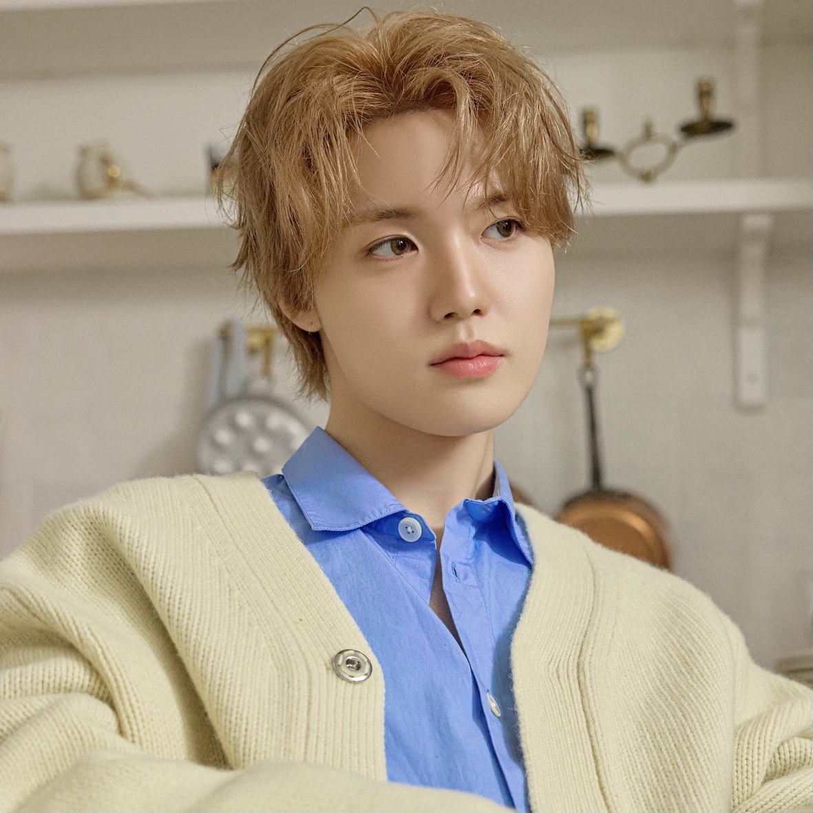 Behind-the-scenes cut of Doyoung (TREASURE)