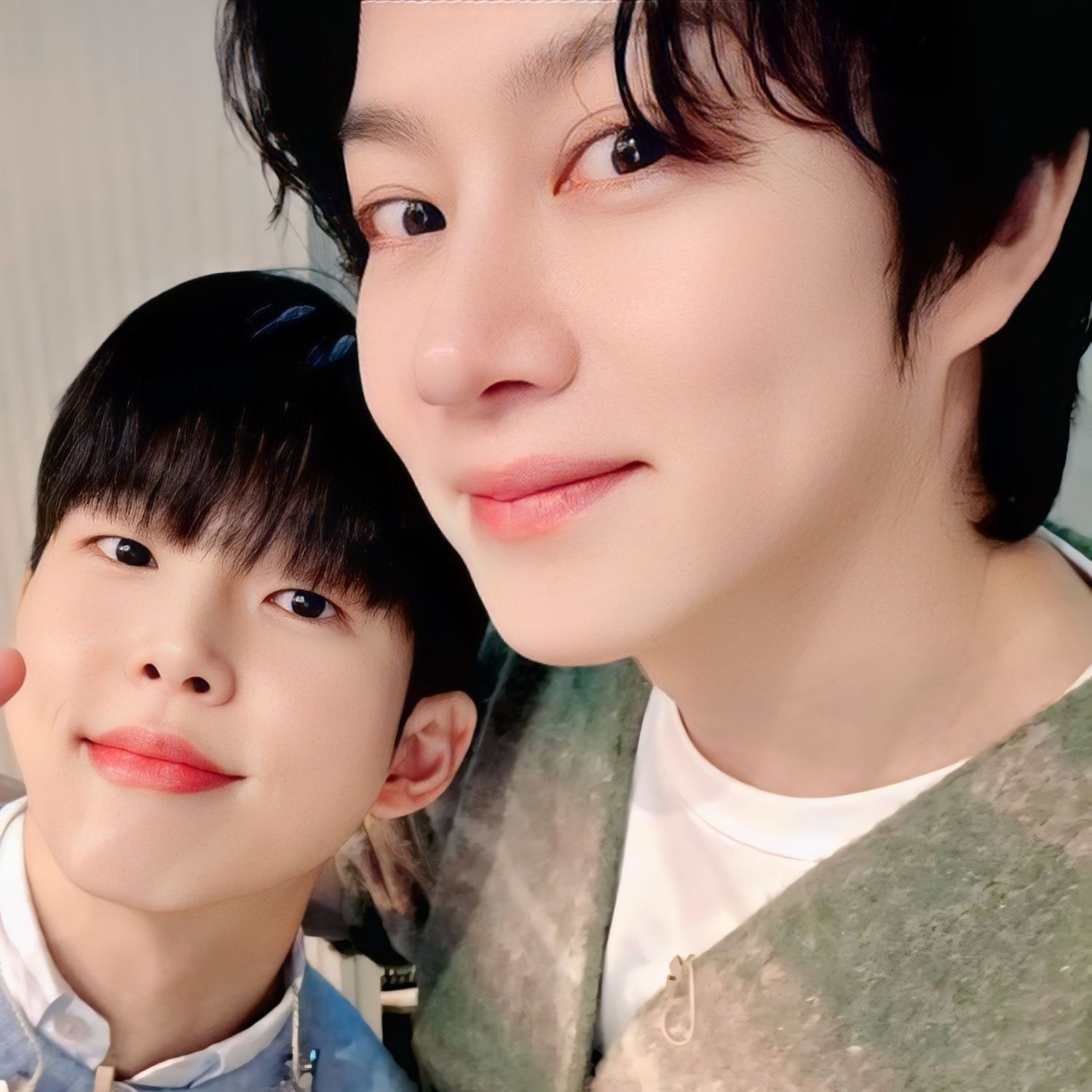 Behind-the-scenes cut of Heechul (Super Junior)