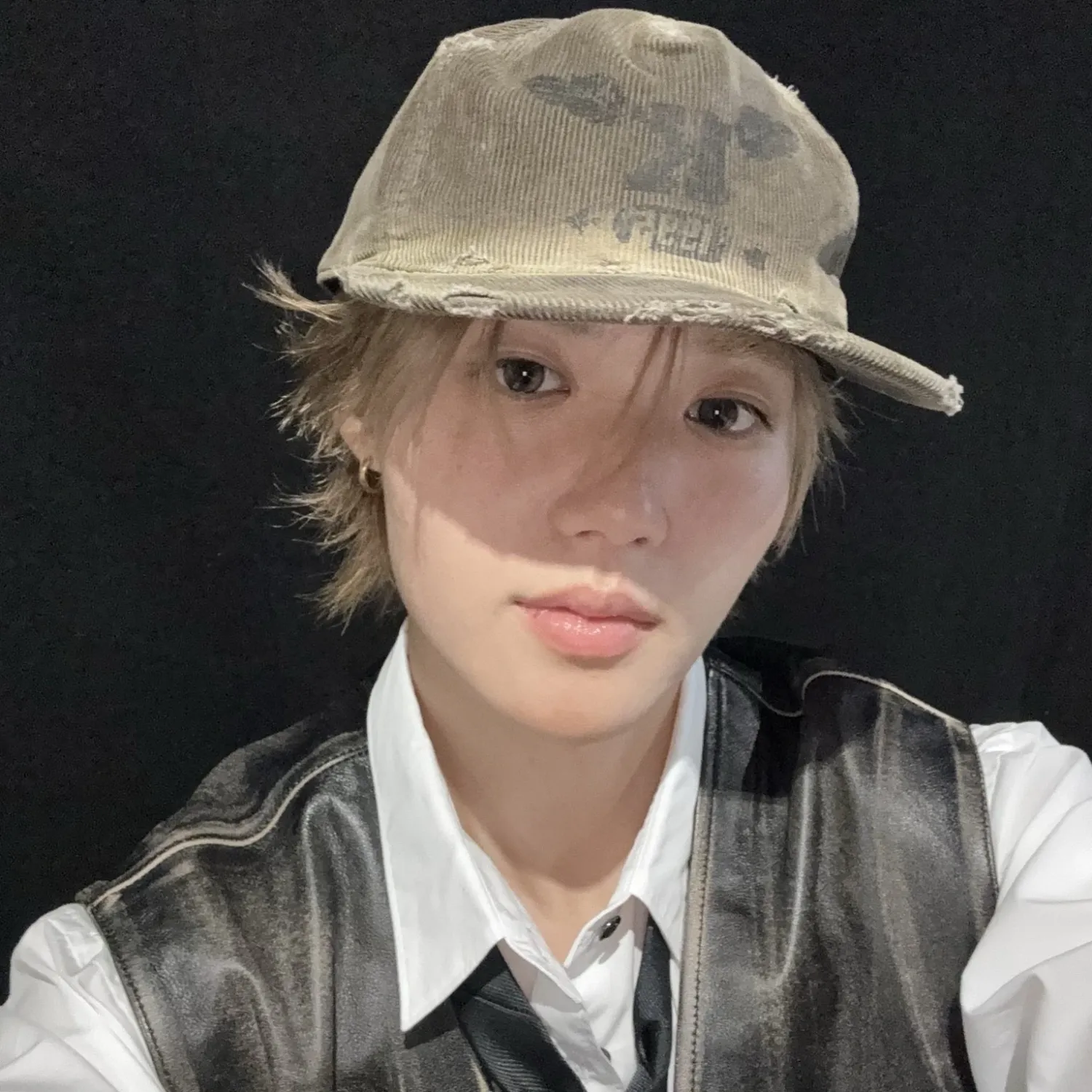 A moment captured by Doyoung (TREASURE)'s fan