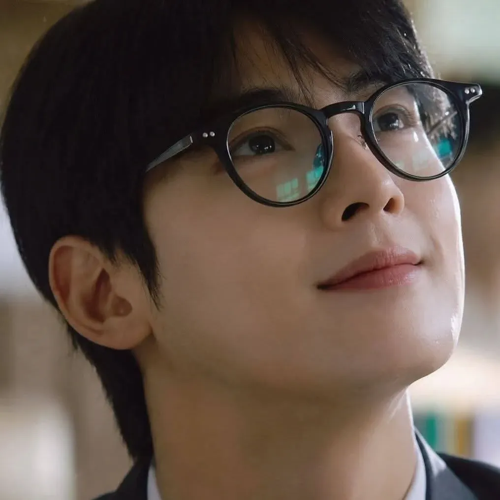 Behind-the-scenes cut of Eunwoo (ASTRO)