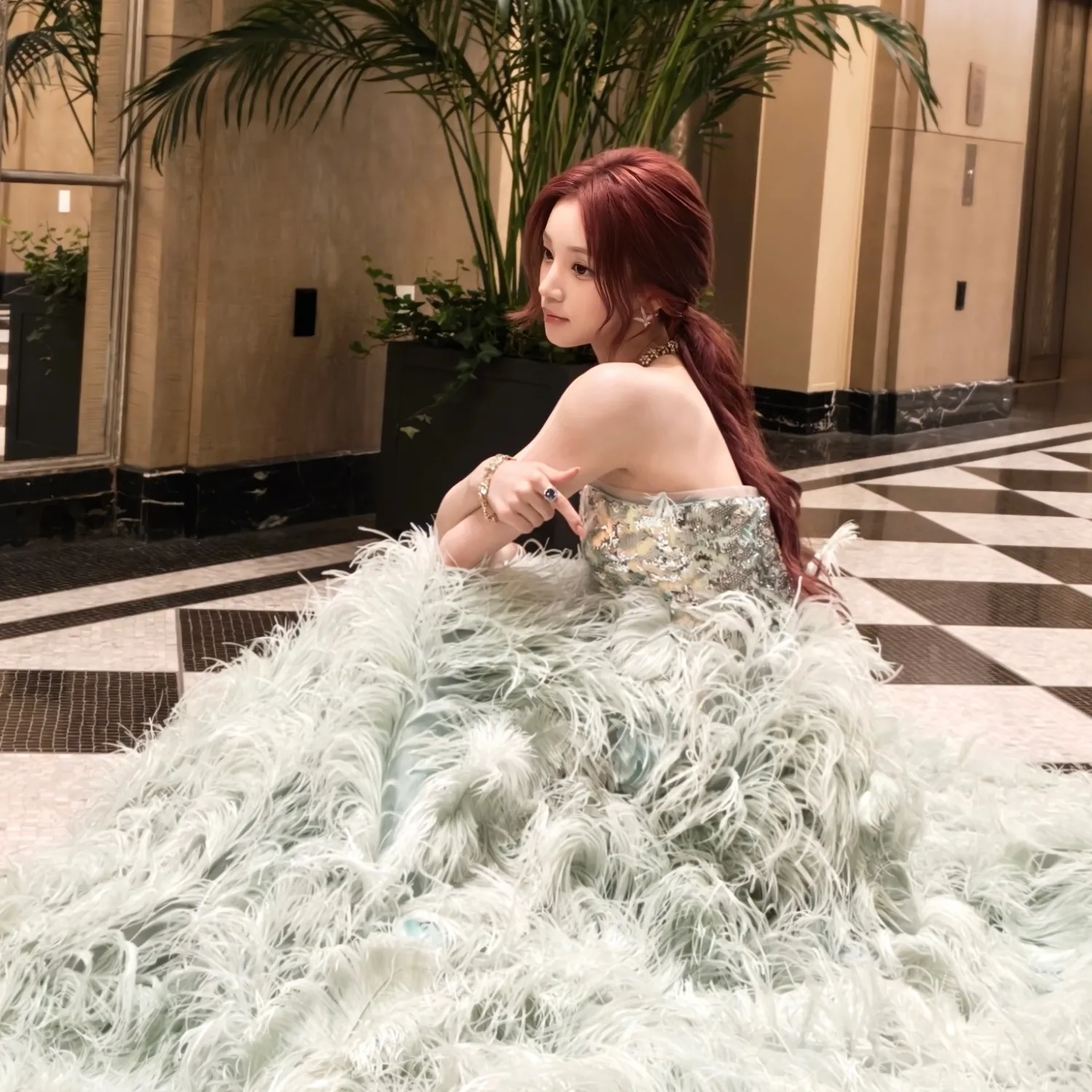 Potret di balik layar Yuqi (i-dle)