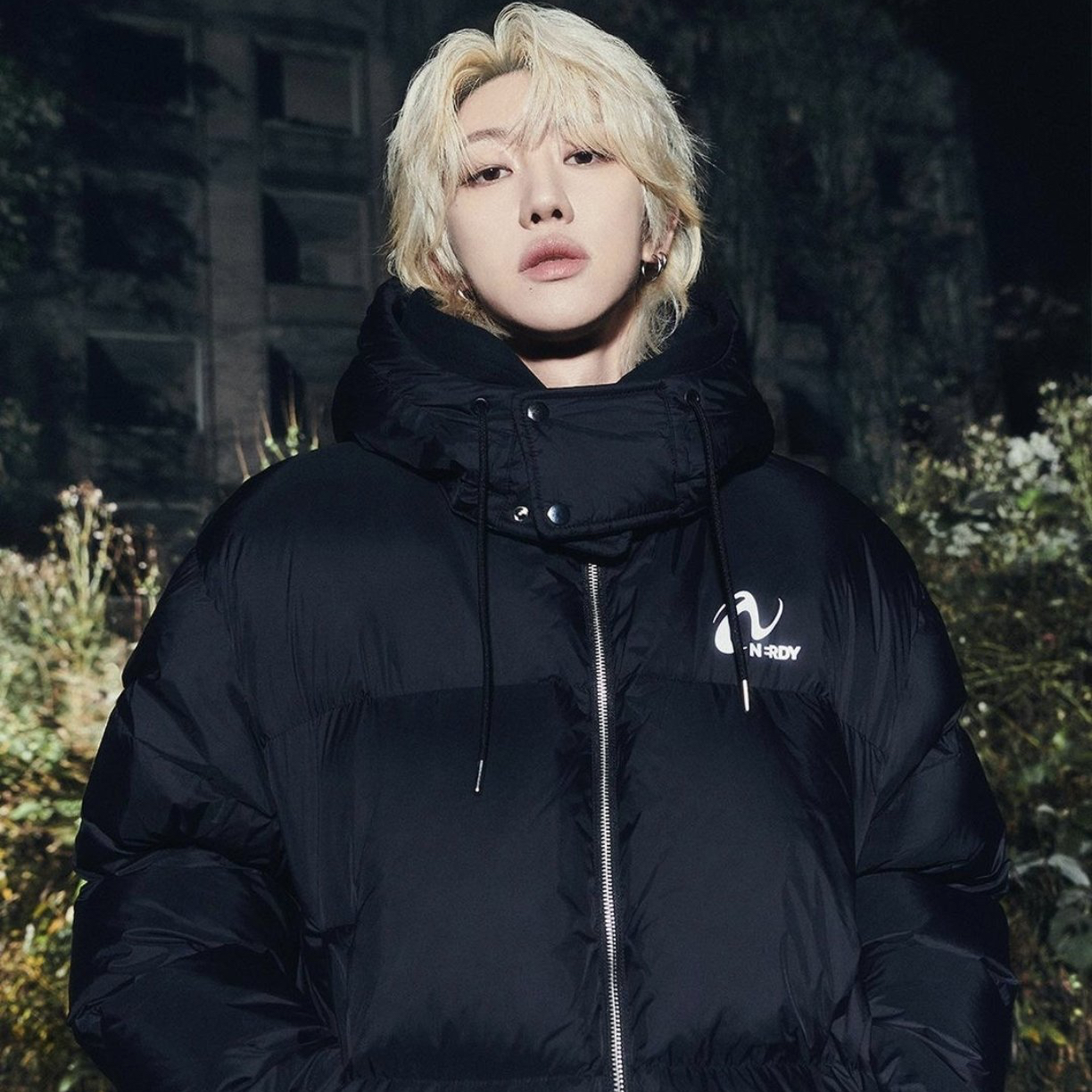 Behind-the-scenes cut of The 8 (SEVENTEEN)