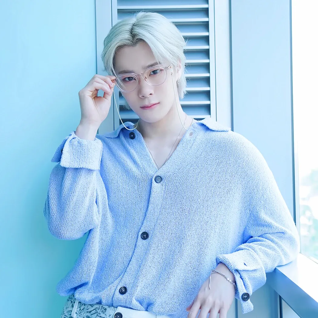 Behind-the-scenes cut of Moonbin (ASTRO)