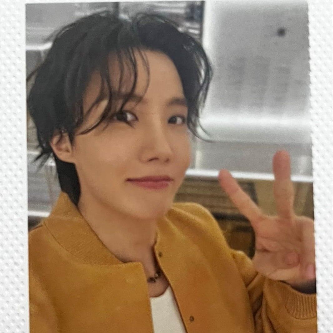 J-hope (防彈少年團)的最新照片