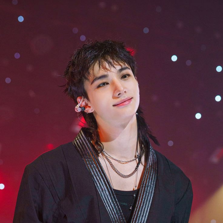 Recent activity shot of Felix (Stray Kids)