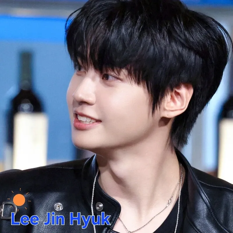 A moment captured by Lee Jinhyuk's fan