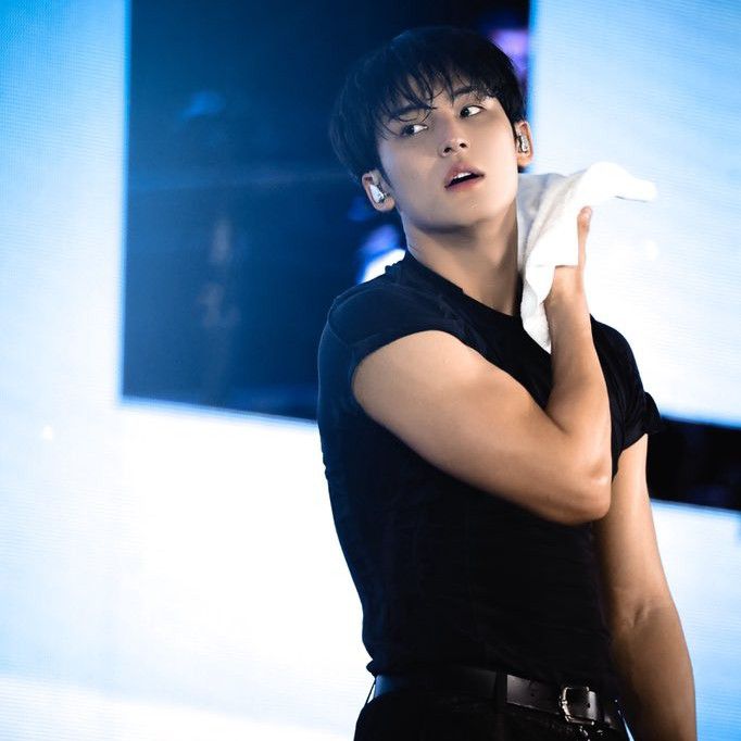 Latest photo of Mingyu (SEVENTEEN)