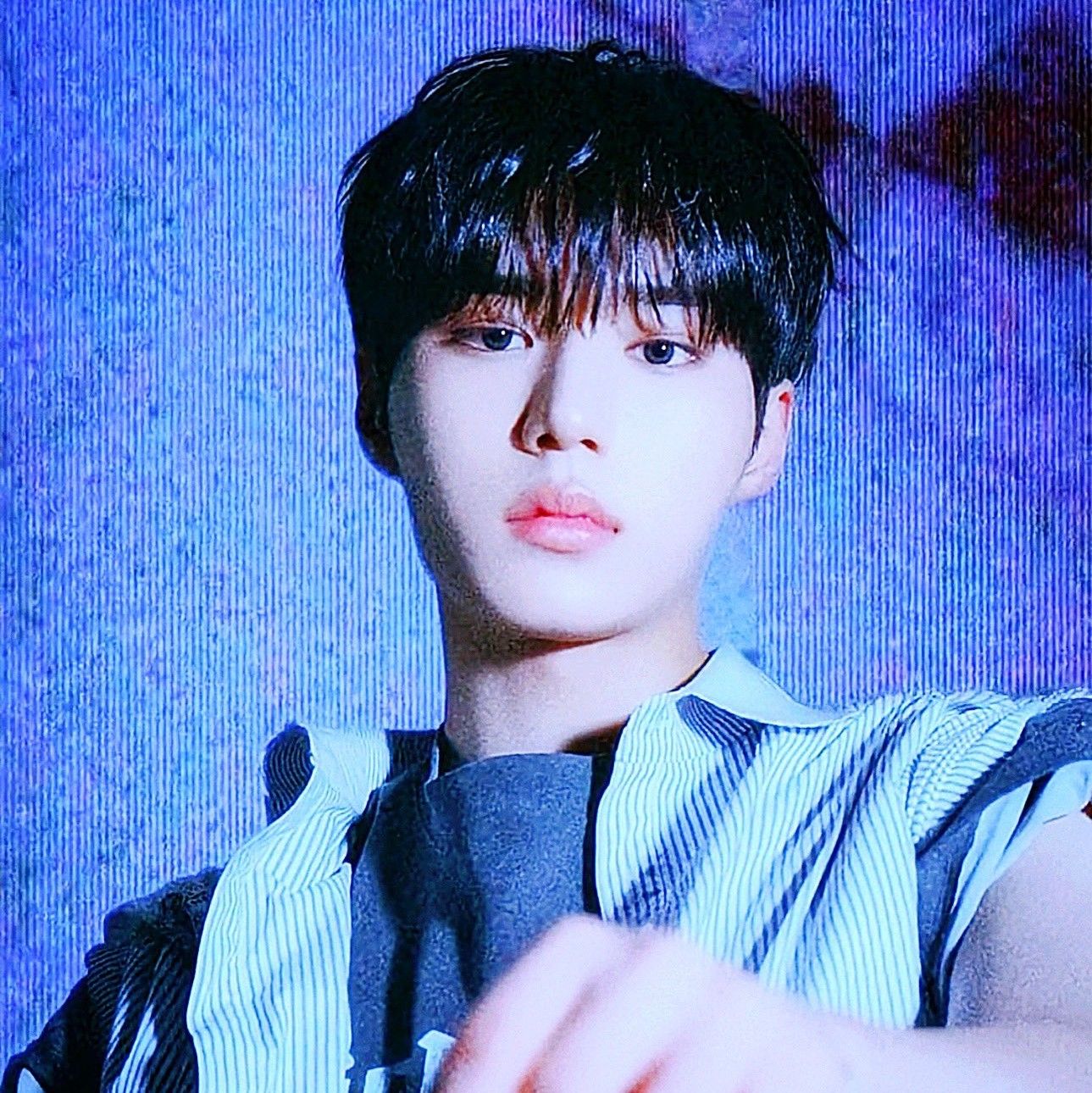 Behind-the-scenes cut of Kim Junseo (ALPHA DRIVE ONE)