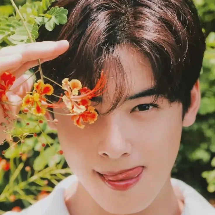 Recent activity shot of Eunwoo (ASTRO)