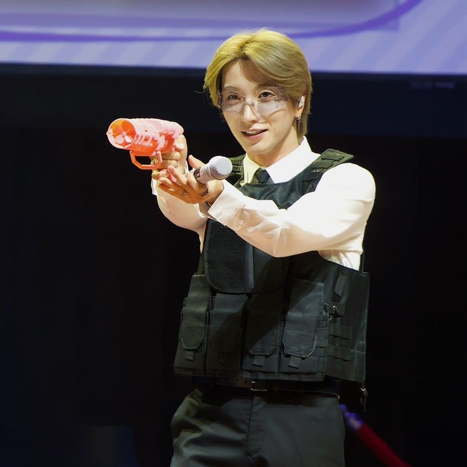 Latest photo of Leeteuk (Super Junior)