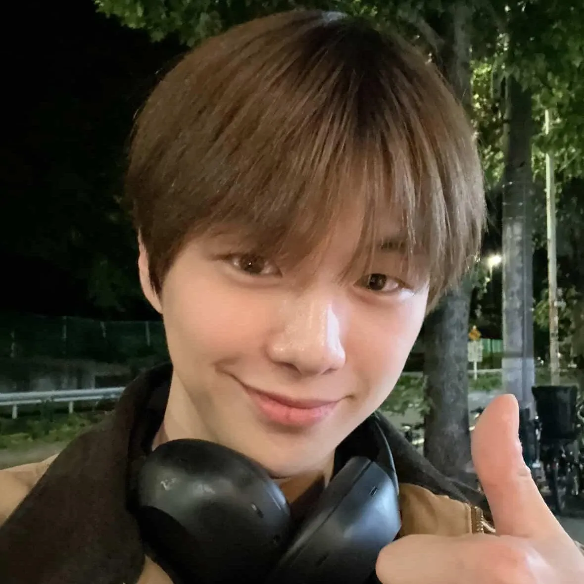 A moment captured by Kang Daniel's fan