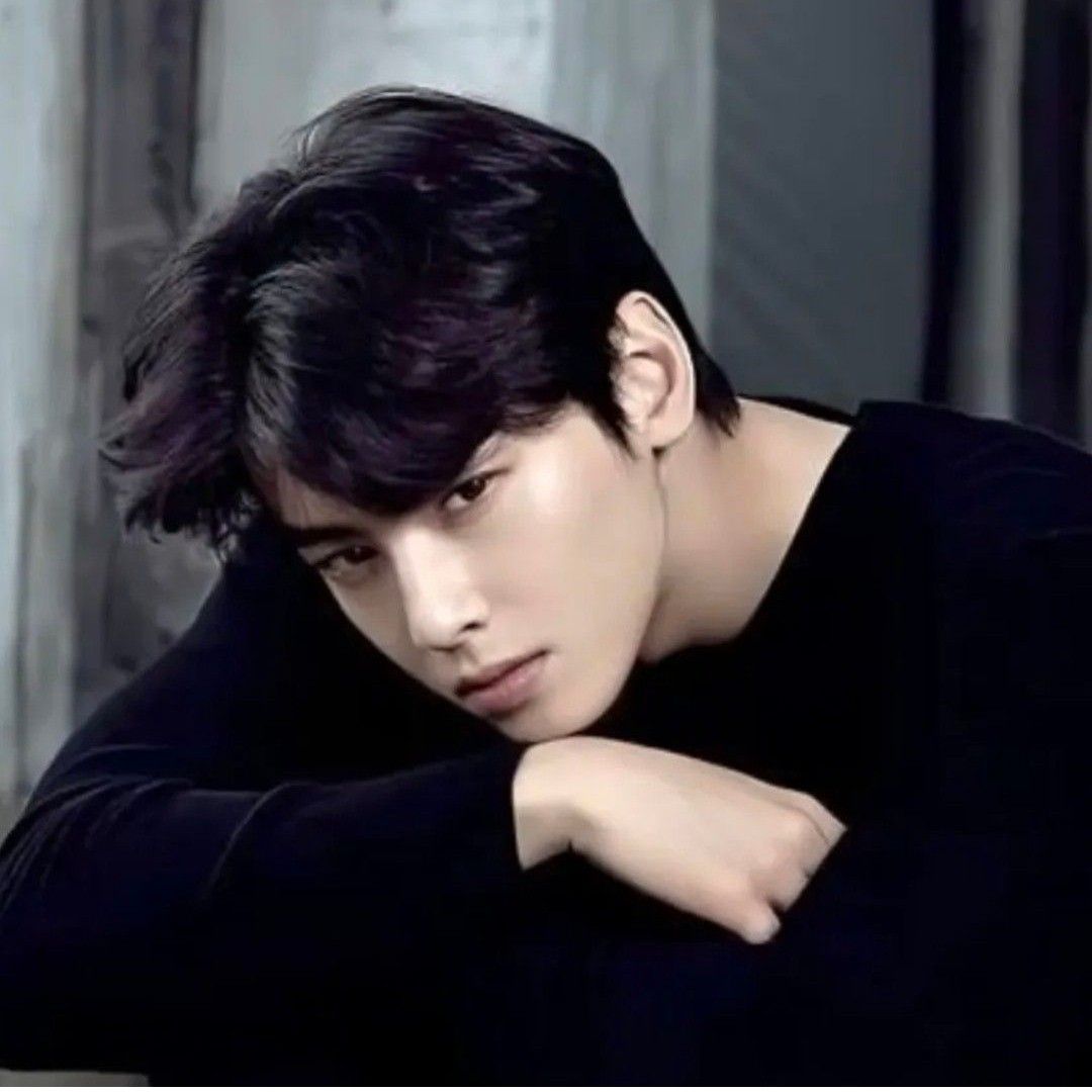 A moment captured by Eunwoo (ASTRO)'s fan