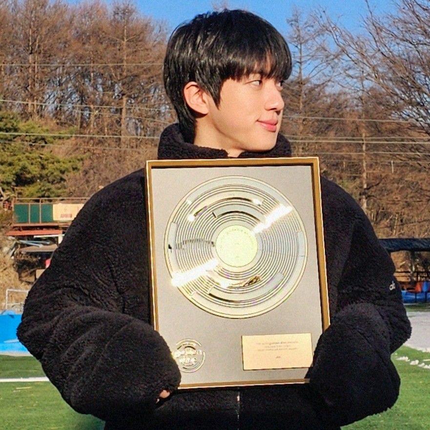 ジン (BTS)の最近の活動写真