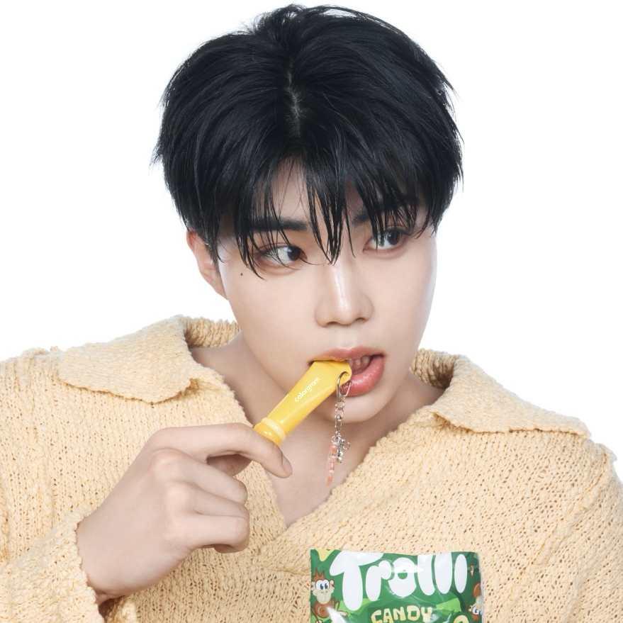 Behind-the-scenes cut of Park Gunwook (ZEROBASEONE)