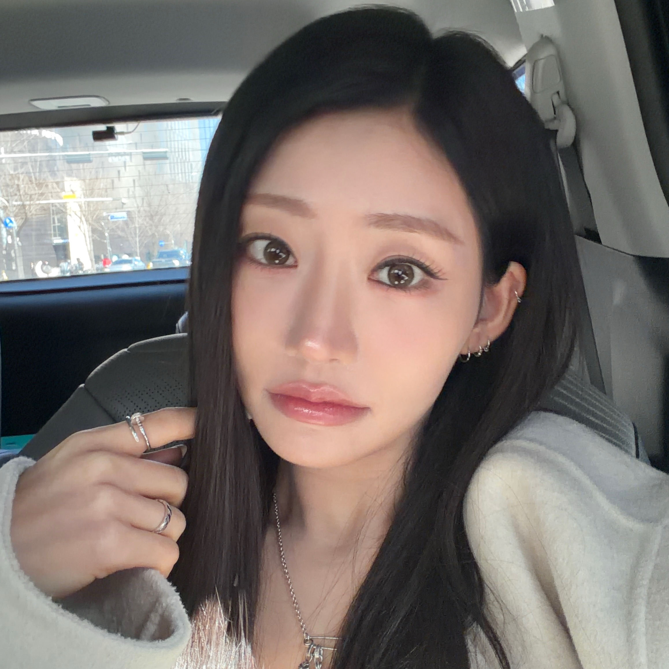 Julie (KISS OF LIFE)的最新照片