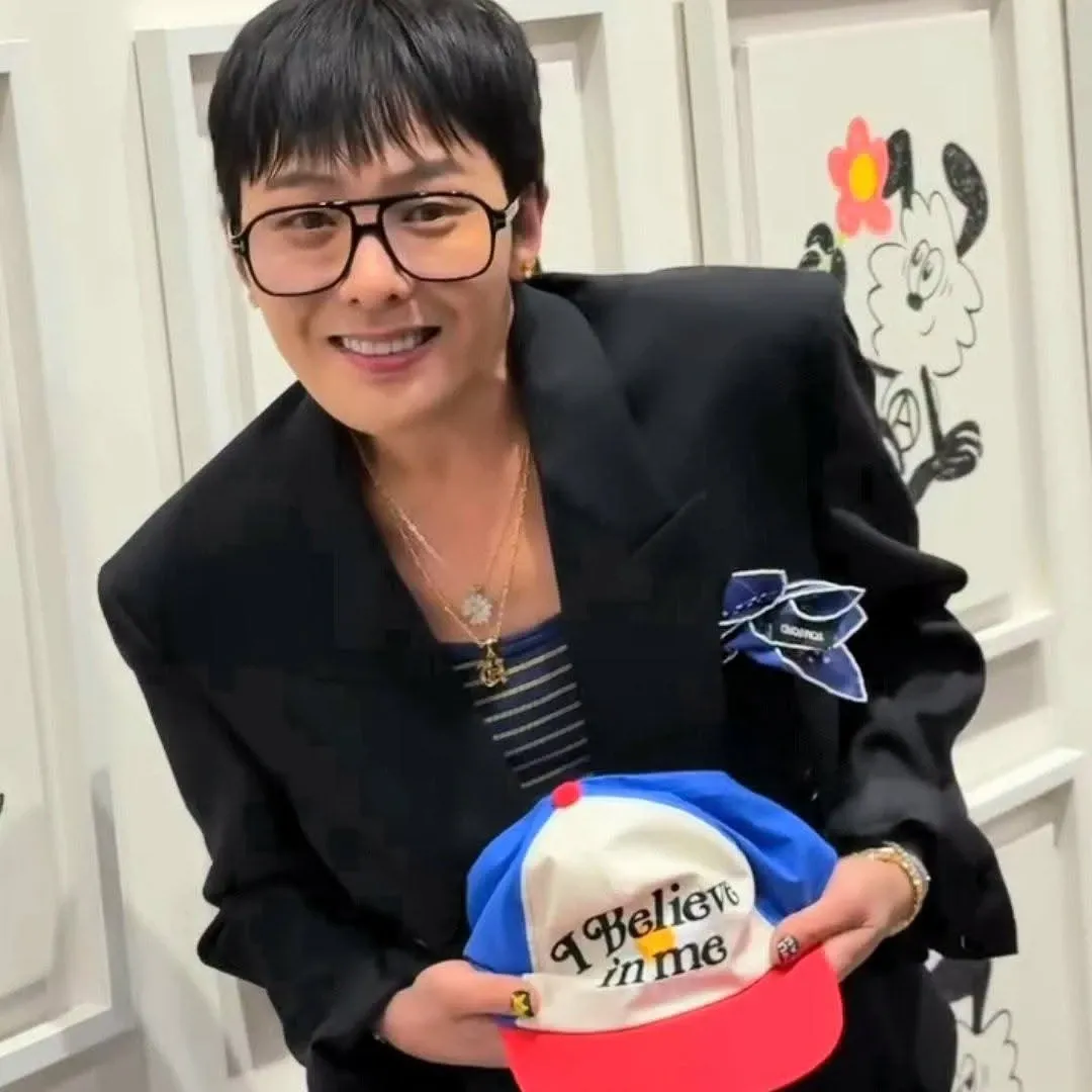 A moment captured by G-DRAGON (BIGBANG)'s fan