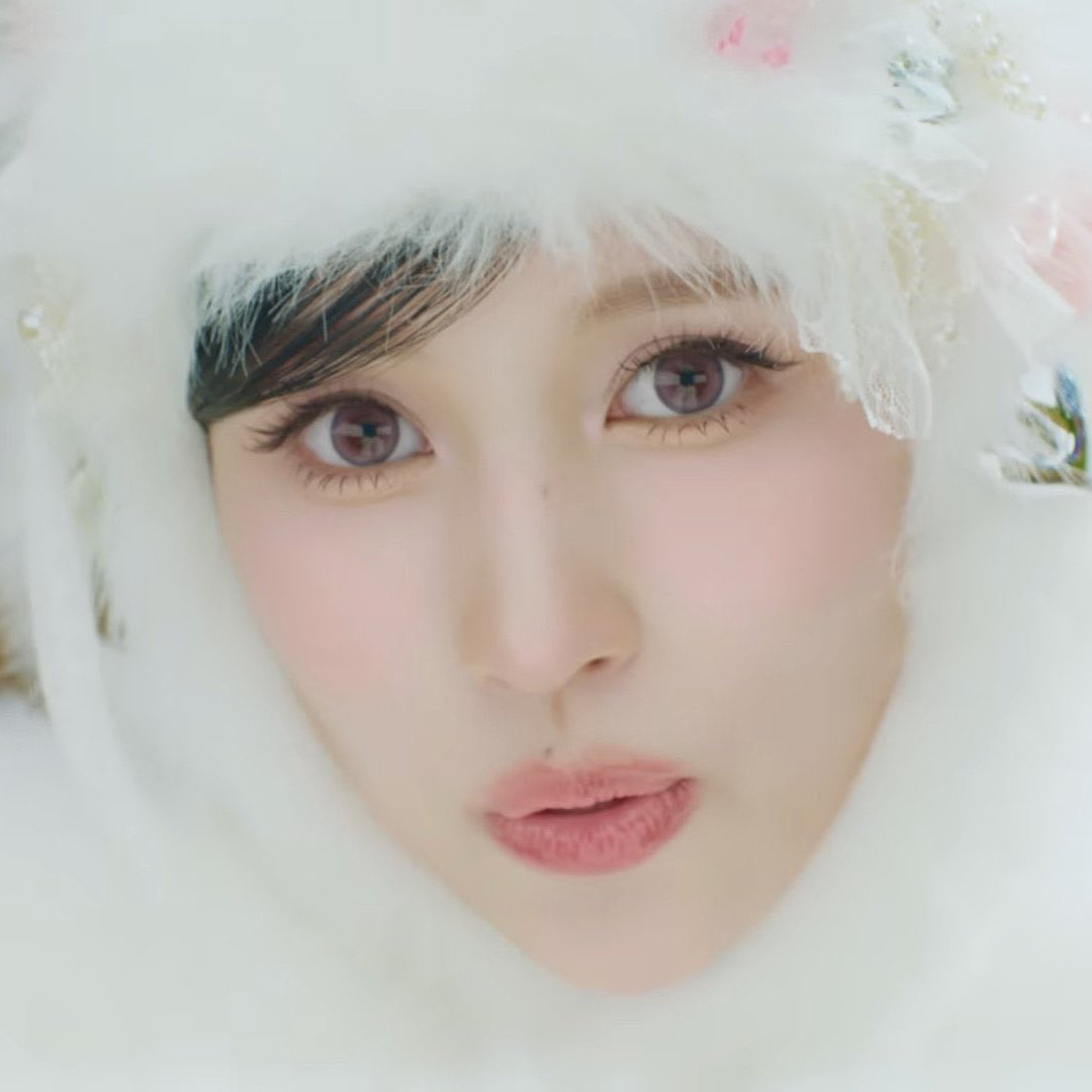 Potret di balik layar Mina (TWICE)