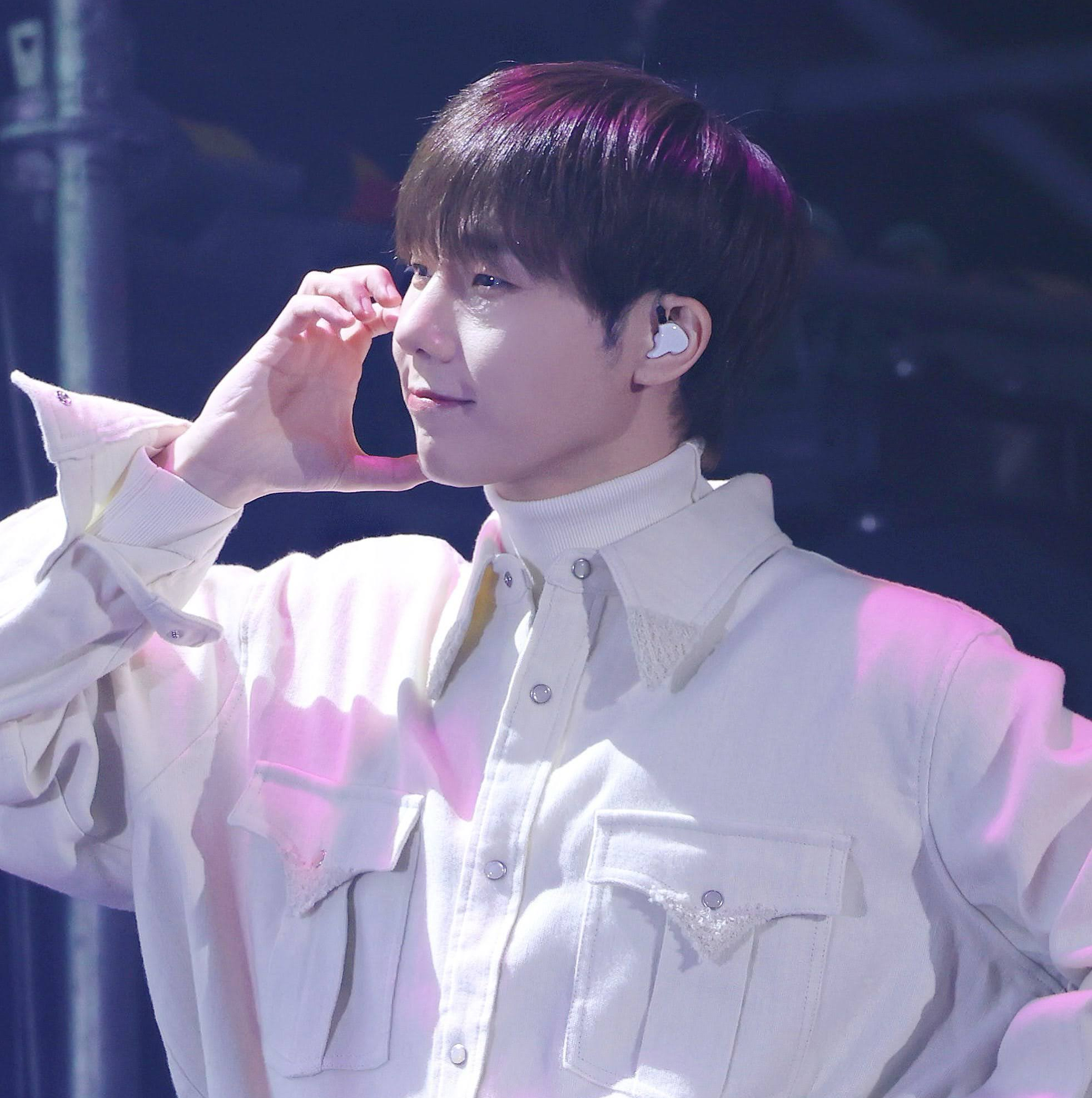 Latest photo of Sungkyu (INFINITE)