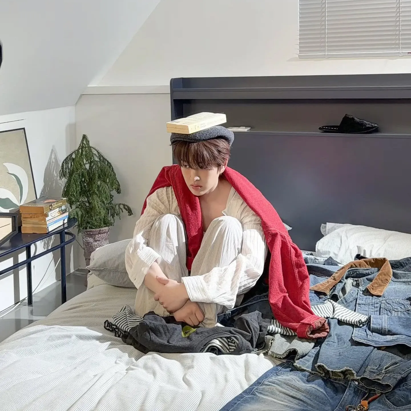 Recent activity shot of Onew (SHINee)