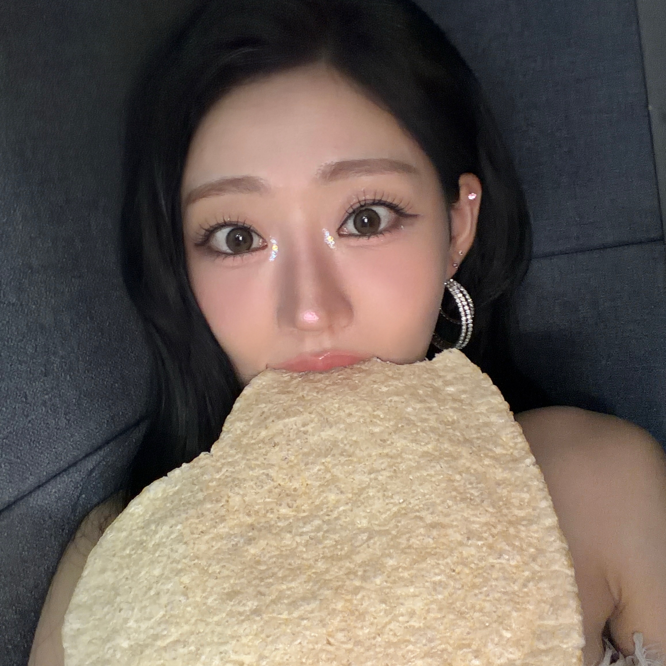 Julie (KISS OF LIFE)粉丝拍下的瞬间