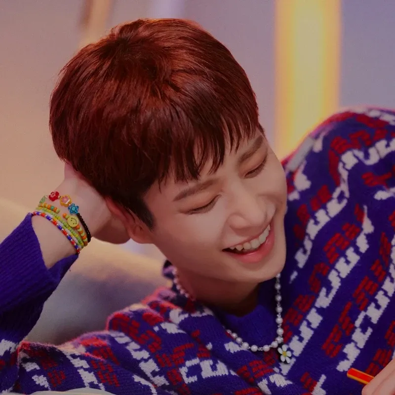 Latest photo of MJ (ASTRO)