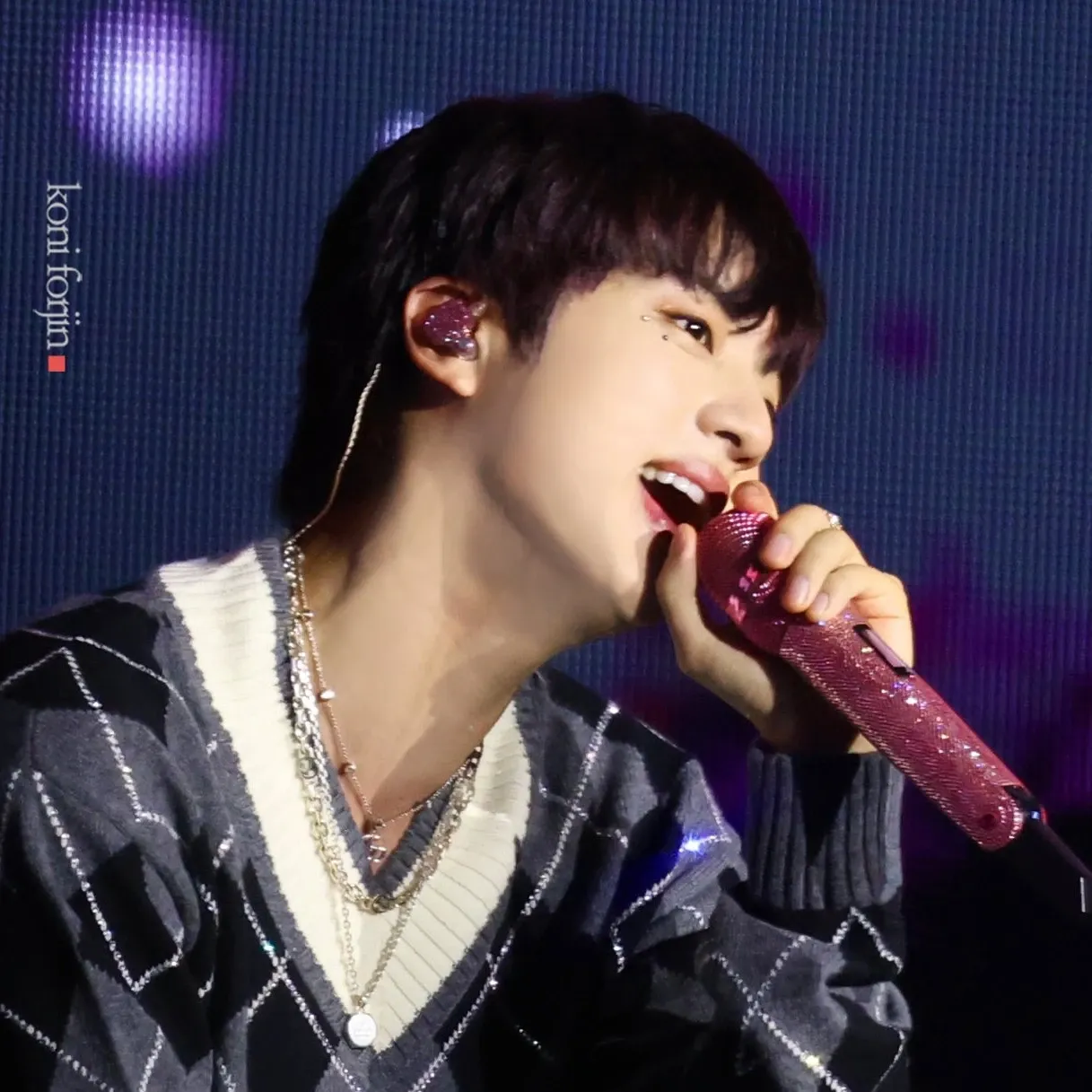 Foto aktivitas terbaru Jin (BTS)