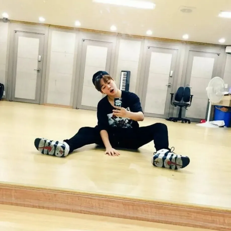 Potret di balik layar Jimin (BTS)