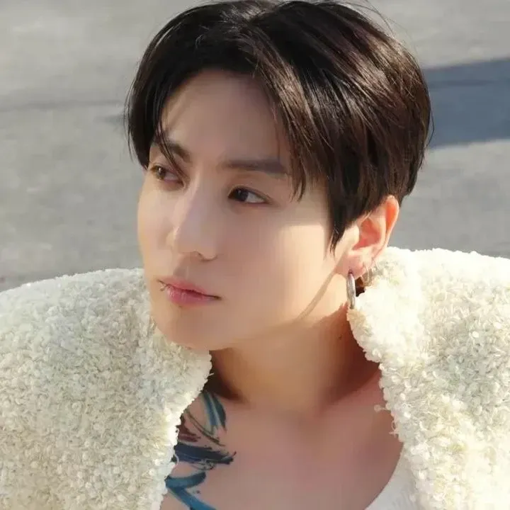 정국 (방탄소년단)의 최신 사진