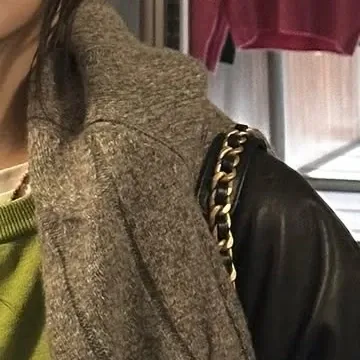 Foto aktivitas terbaru Jeong Yein (Lovelyz)