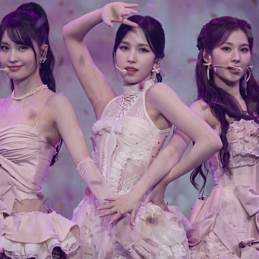 Potret di balik layar TWICE