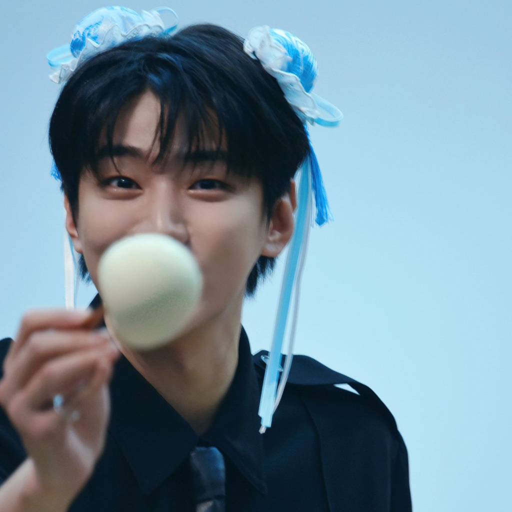 Behind-the-scenes cut of Jaechan (DKZ)