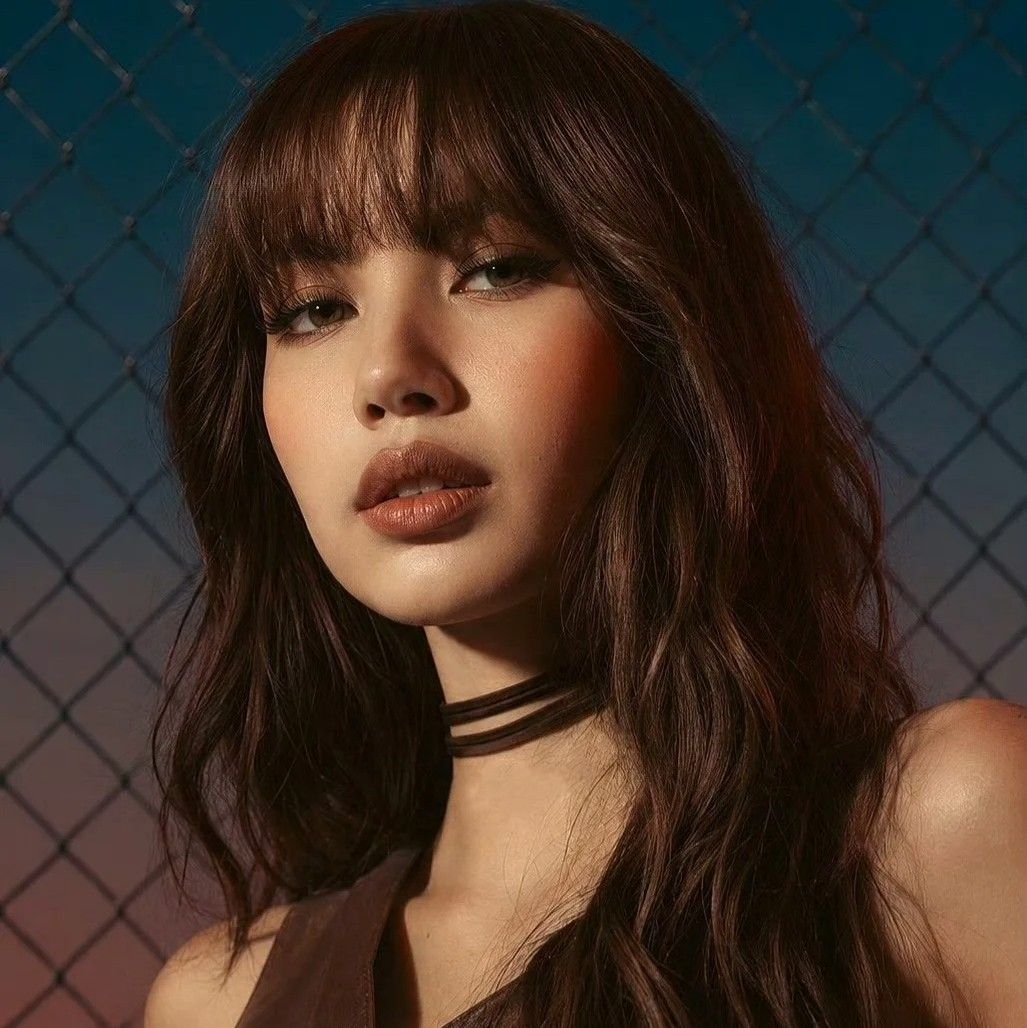 Foto terbaru Lisa (BLACKPINK)