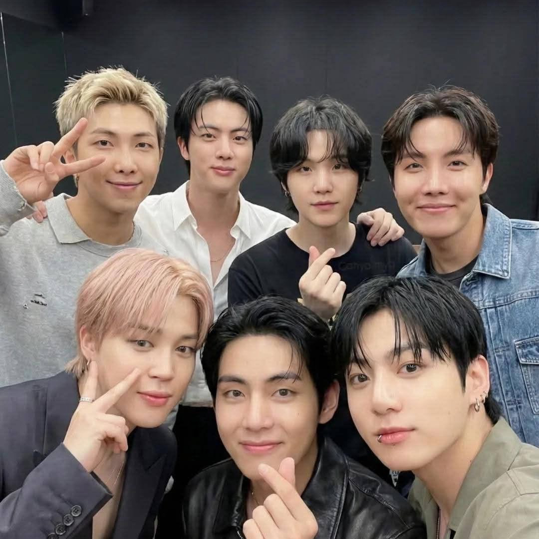 Behind-the-scenes cut of BTS