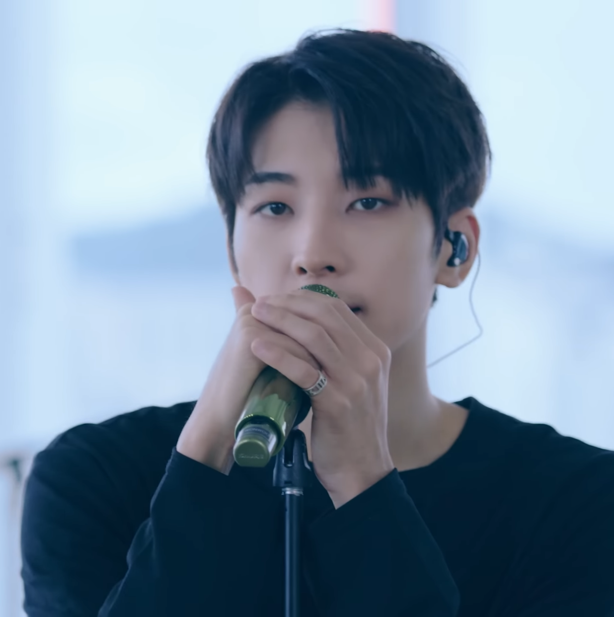 A moment captured by Wonwoo (SEVENTEEN)'s fan